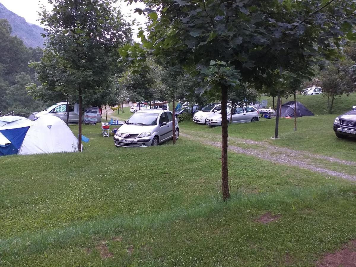 Camping Riu Gelat 호텔 에스포트 외부 사진